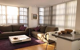 Purple&Brown Home Coruna